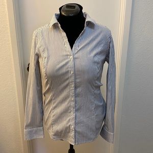 Navy striped ultimate essential shirt (original fit)
